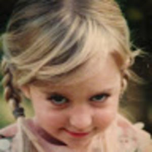 Meet your Posher, Mia